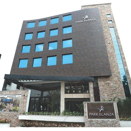 Hotel Park Elanza Ченнаи Экстерьер фото